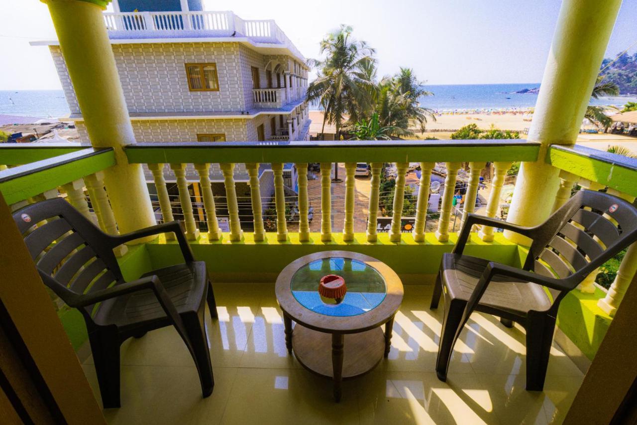 Larios Beach Holidays Resort バガ エクステリア 写真