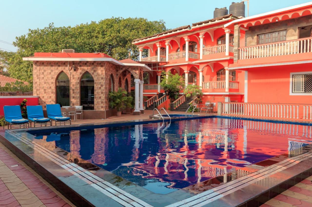 Larios Beach Holidays Resort バガ エクステリア 写真