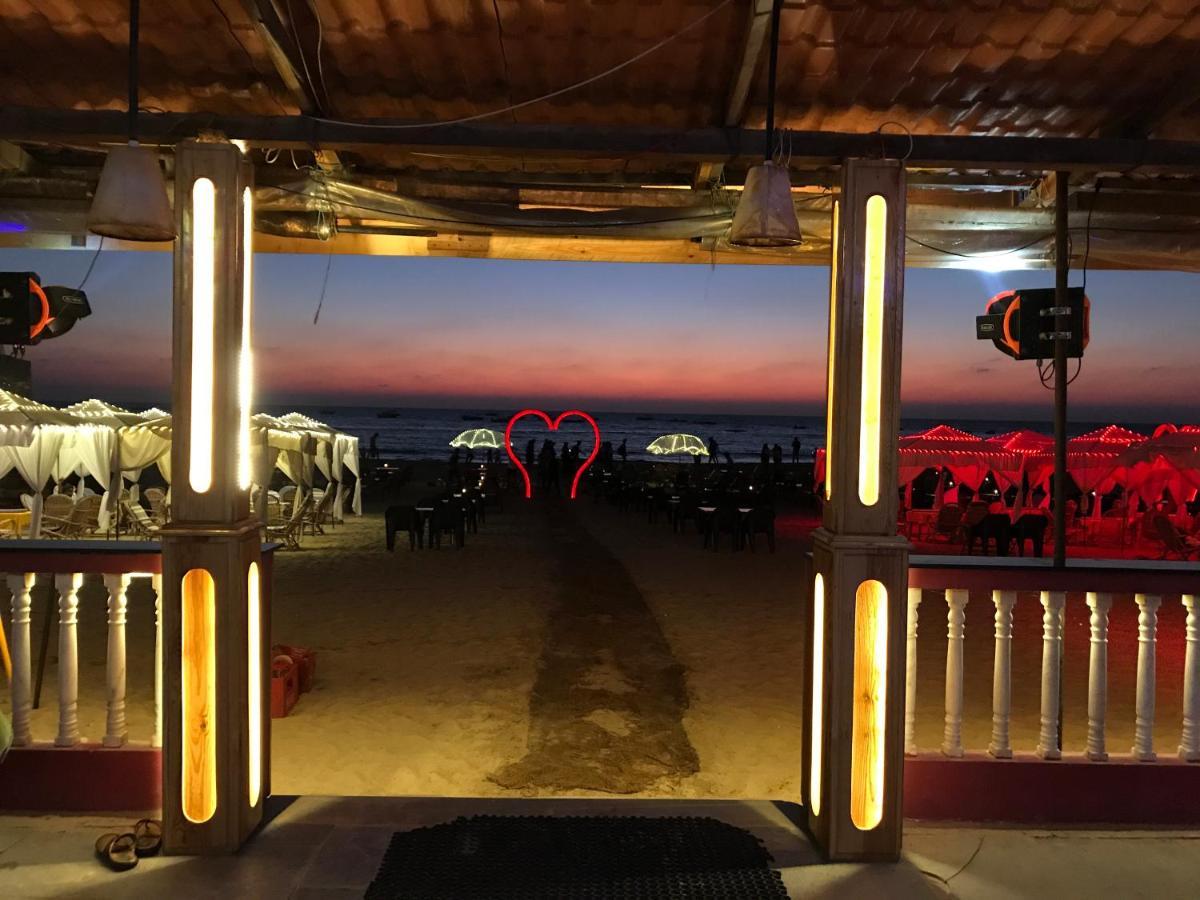 Larios Beach Holidays Resort バガ エクステリア 写真