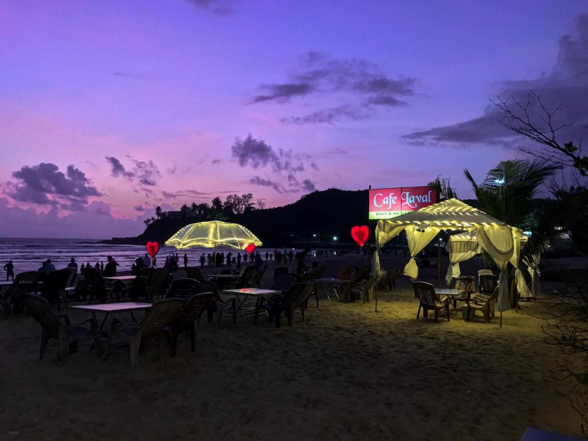 Larios Beach Holidays Resort バガ エクステリア 写真