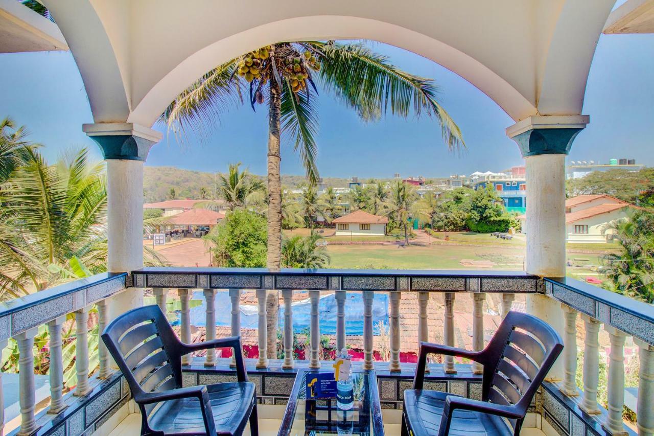 Larios Beach Holidays Resort バガ エクステリア 写真